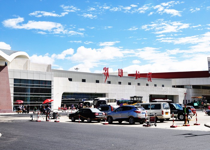 Lhasa-Airport.jpg