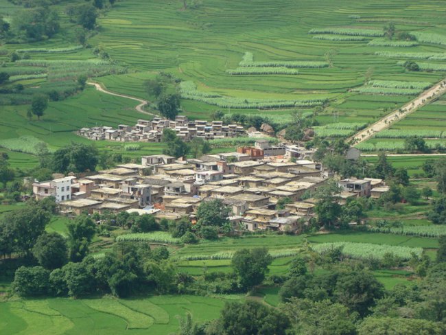 Dabinglangyuan Dai Ethnic Village in Xinping County