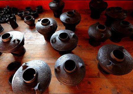 Nixi Pottery Village in Shangri-la