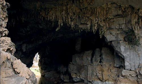Qinghua Cave in Funing County