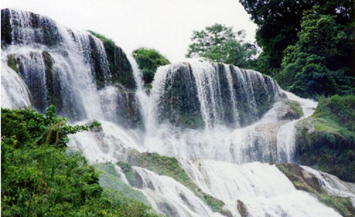 Puyang Waterfall in Funing County