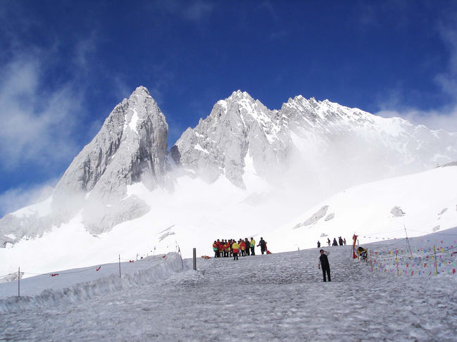 Jade-Dragon-Snow-Mountain.jpg