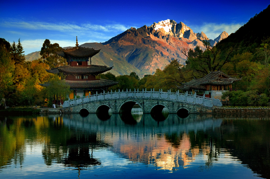 Black Dragon Pool in Lijiang