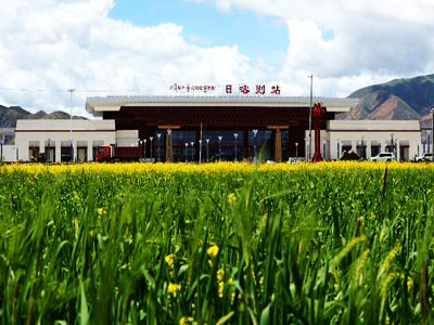 Shigatse-Train-station.jpg