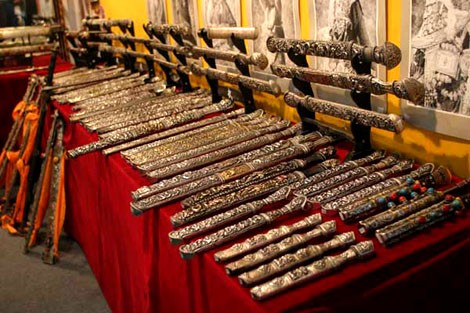 Tibetan knives