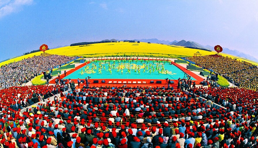 Qujing Luo canola flower festival