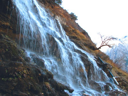 Guanyin Waterfalls of Tiger Leaping Gorge