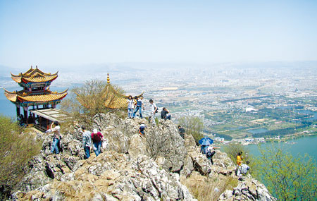 Mini Stone Forest in Kunming Western Hill