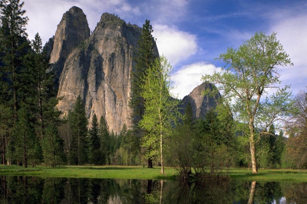 Xiaobailong National Forest Park in Yiliang County