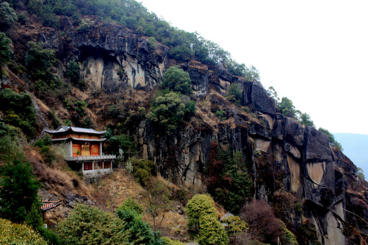  Dali Jinhua Mountain and Grottoes