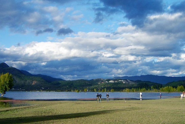 ,Lijiang Lashi Lake