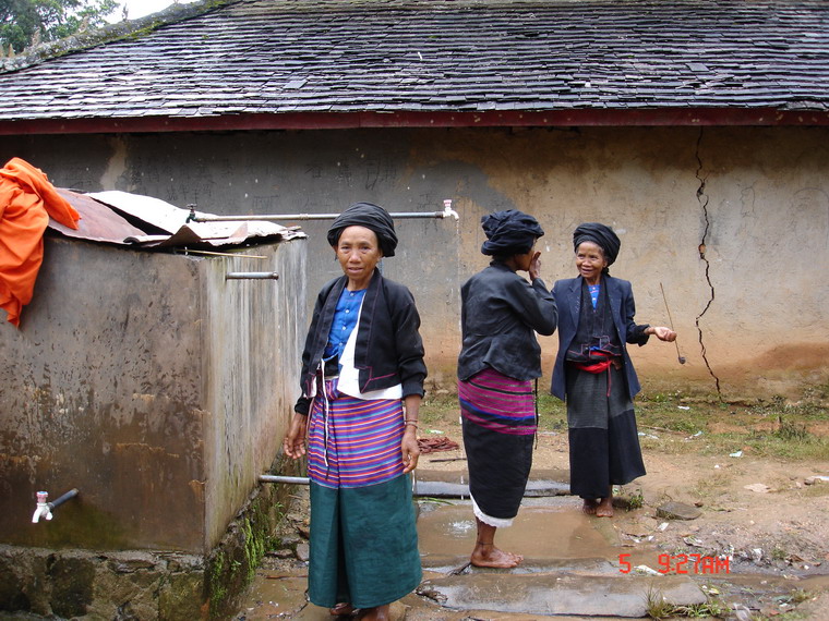 Langzhang-Bulang-Ethnic-Minority-Village-in-XishuangBannan