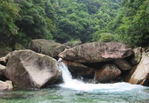 Lingzhihu Lake in Kaiyuan City