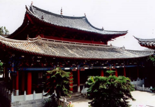 Zhilin Temple in the west of Jianshui Town