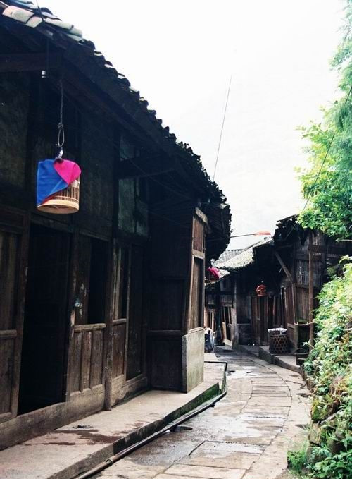 Niujie Ancient Town in Yiliang County