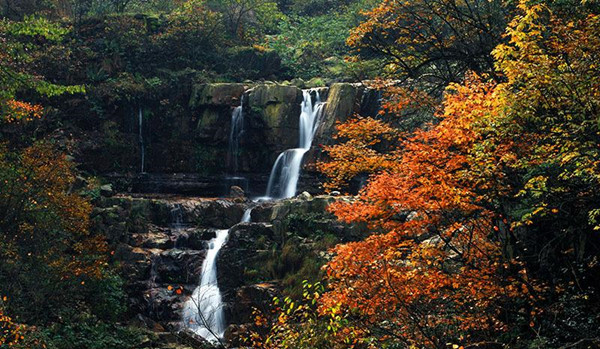 Xiaocaoba Scenic Region in Yiliang County