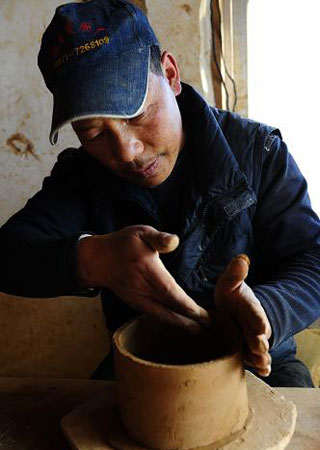 Nixi Pottery Village in Shangri-la