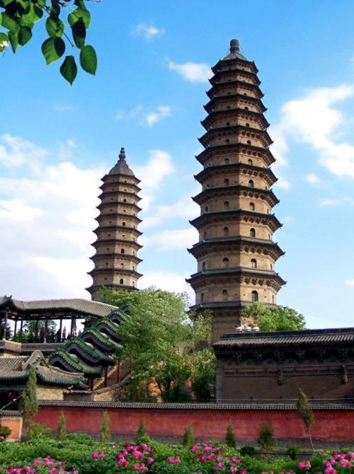 Twins Pagoda in Changning County