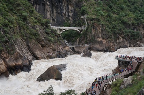 The lower part of Tiger Leaping Gorge