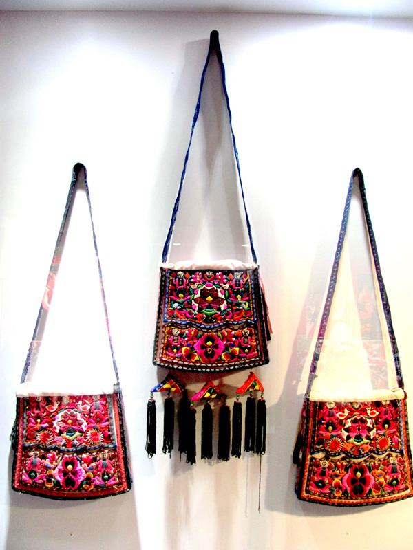 Bai Ethnic Satchel