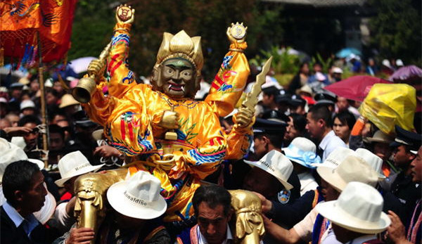 Tuzhu Temple Fair in Guandu Old Town,Kunming