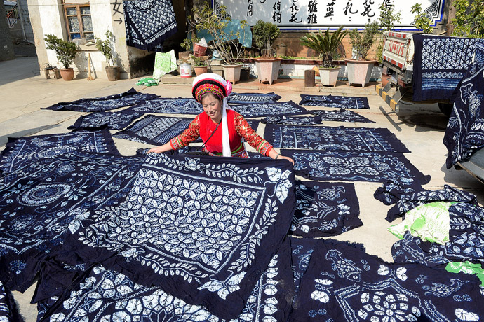 tie-dyeing-of-Bai-ethnic-group.jpg