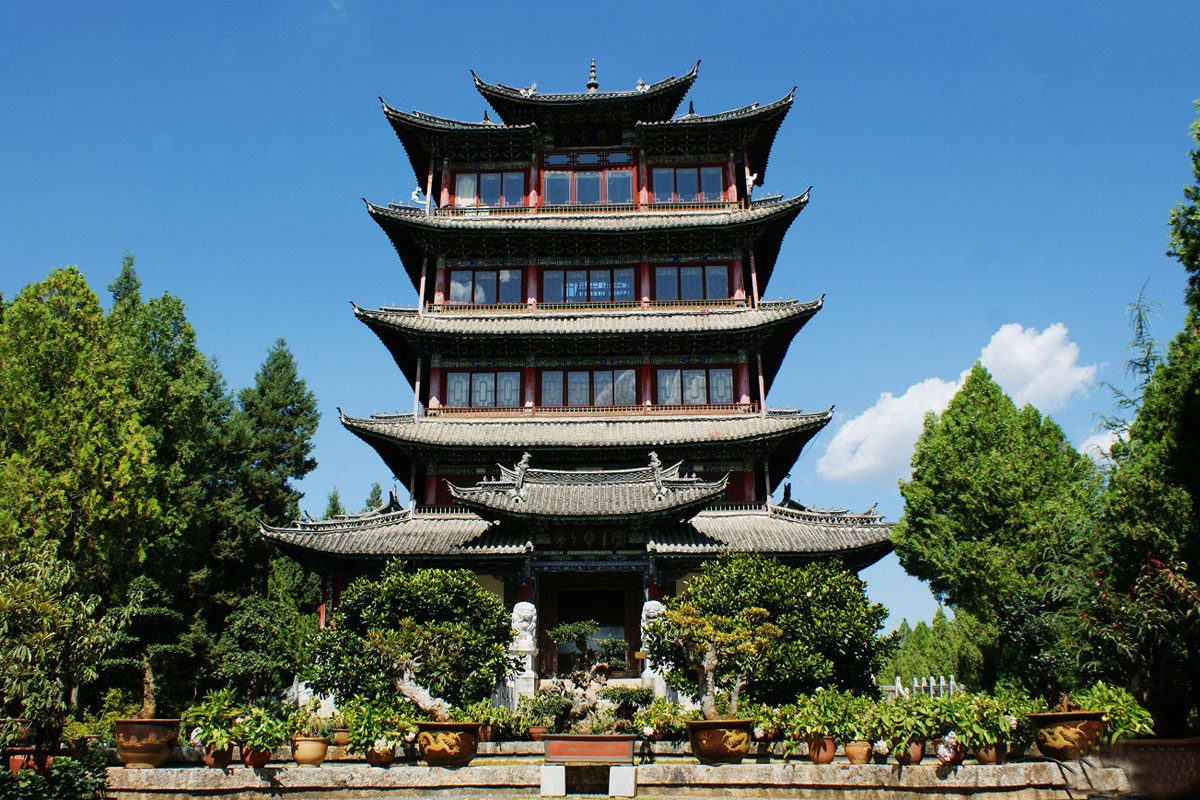 wangu-tower-in-lijiang-old-town.jpg